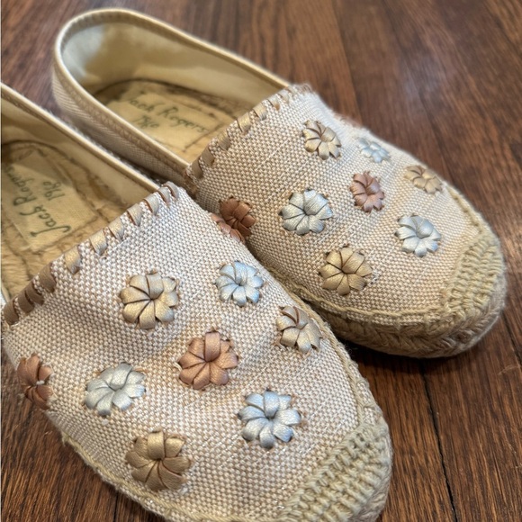 Jack Rogers Cream and Tan Espadrilles Flower Palmer Canvas Size 6.5 - Picture 4 of 9